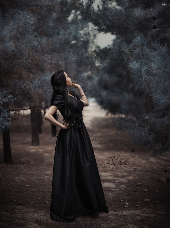 the young witchphoto preview