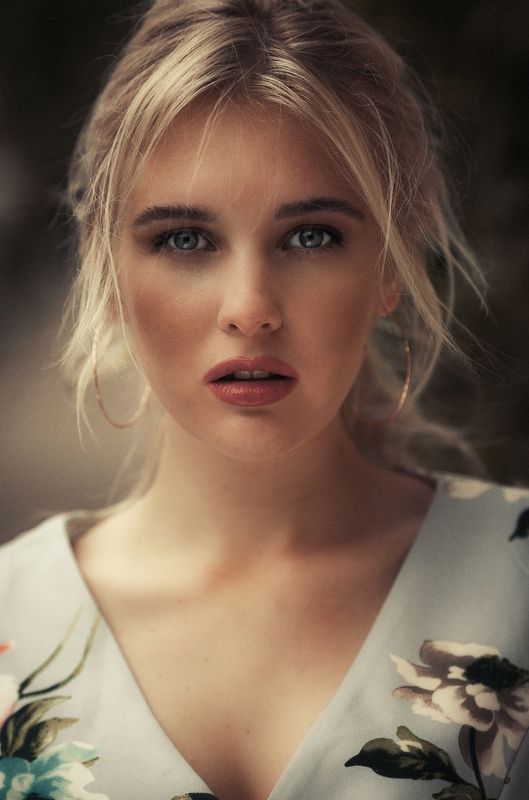 portrait,art,fashion,beauty,model Windphoto preview