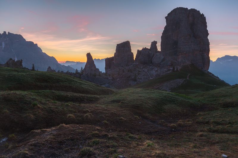 италия, доломиты, горы, облака, восход, природа, landscape, italy, dolomites, golden hour, golden light, sunrise До восхода... фото превью