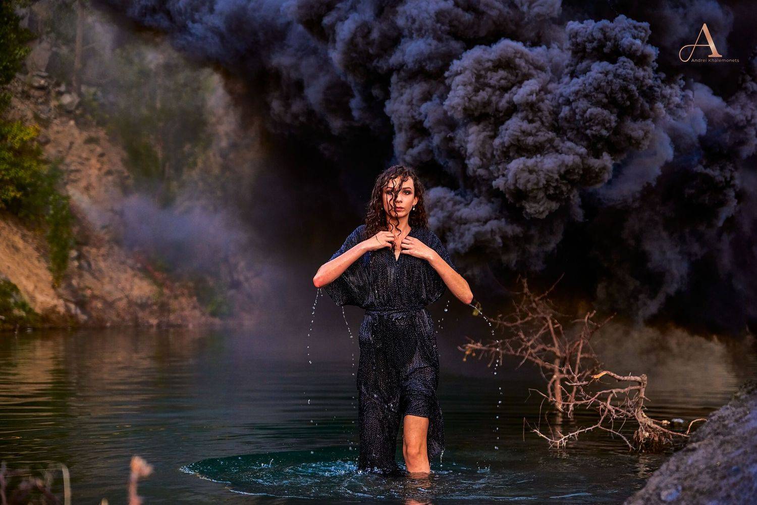 girl water lake smoke, Андрей Халемонец