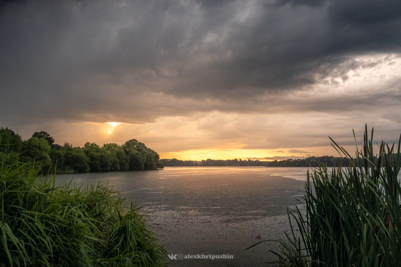 закат пейзаж Rainy Sunsetphoto preview