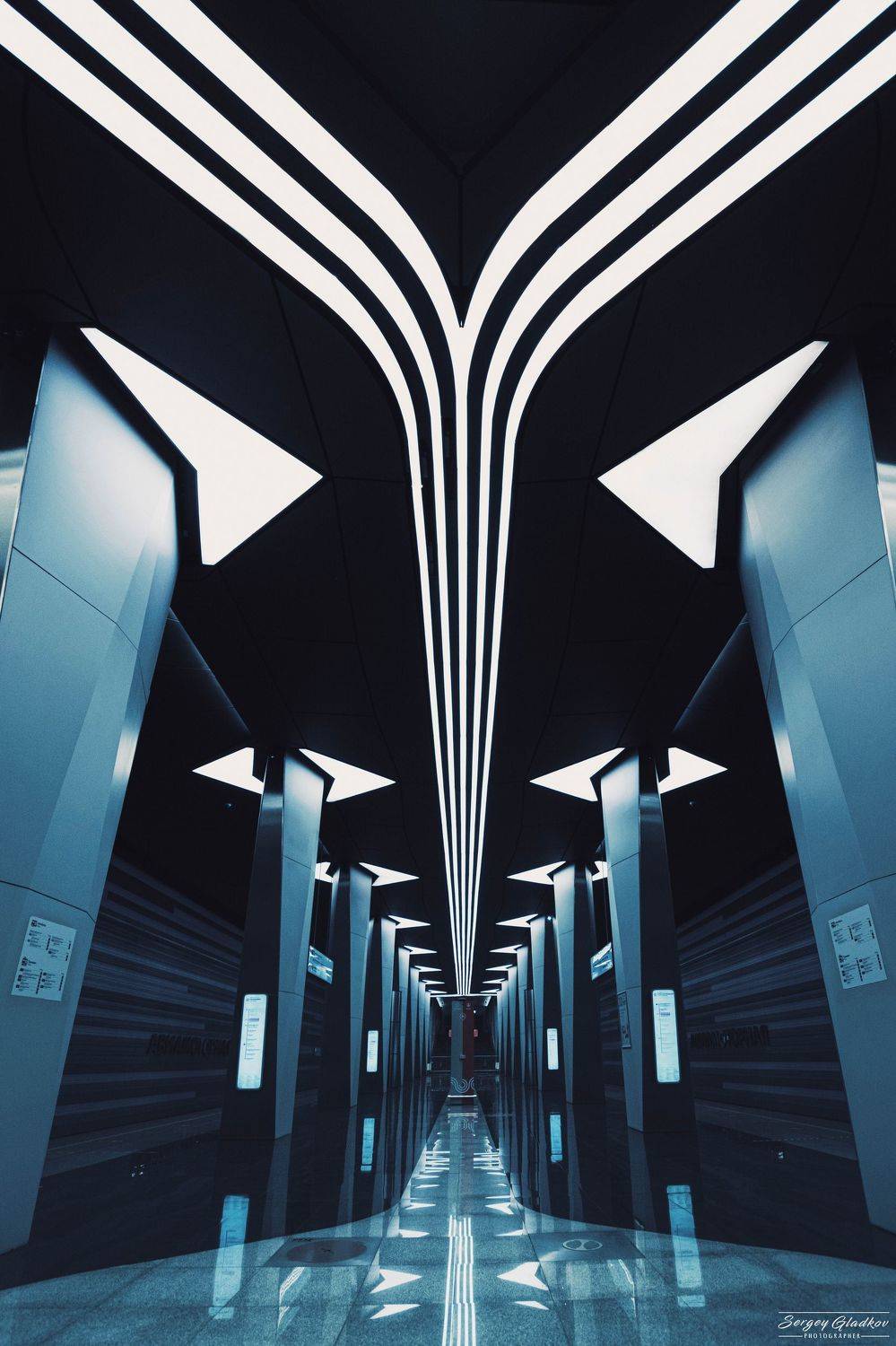 Авиамоторная. Автор: Сергей Гладков geometry, lines, subway, underground, metro, light, architecture, city, urban, Moscow, Russia , Сергей Гладков