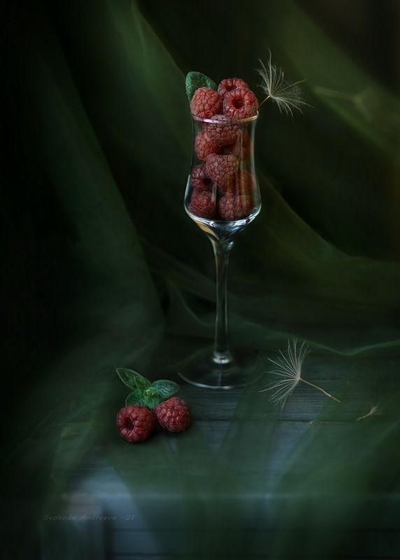 малиновый коктейль*photo preview