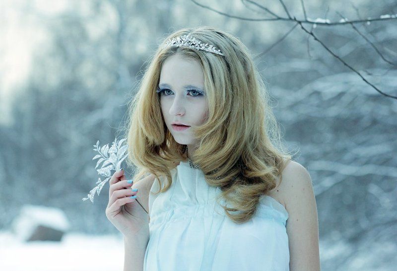 Зима, Портрет, Портрет девушки в оковах льда фото превью