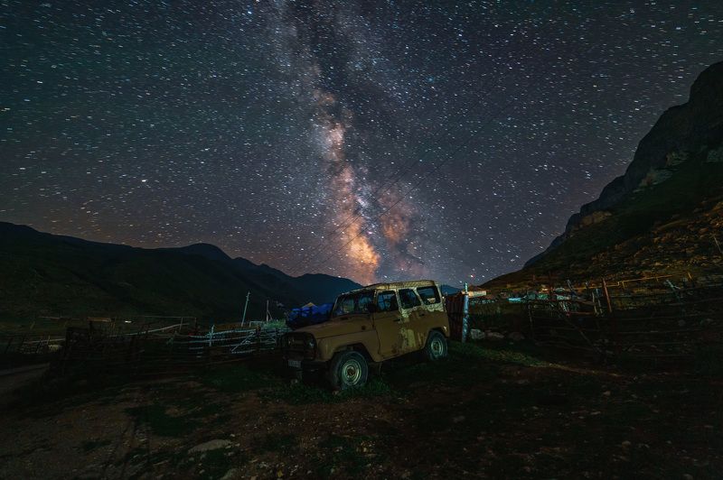 mountains sky clouds suv rage landscape night rock caucasus milkyway Эльтюбю.photo preview