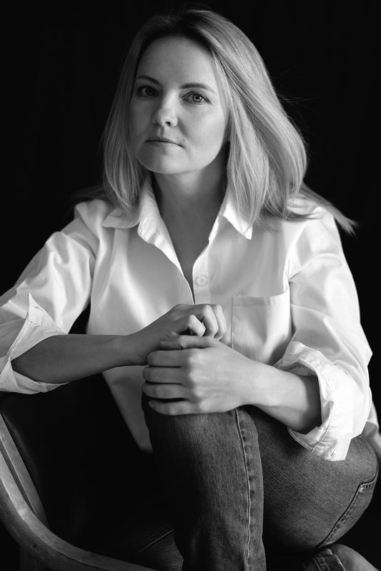 Женский портретphoto preview