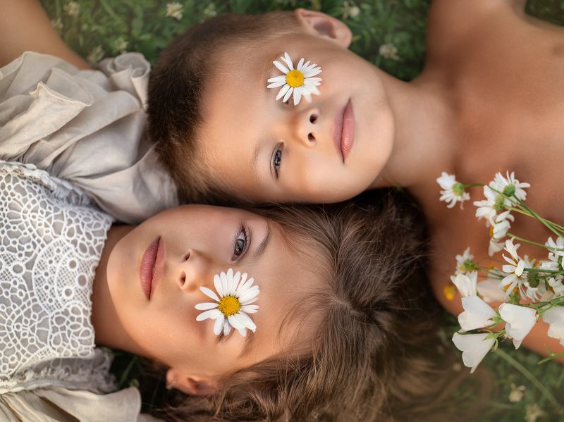 Брат с сестройphoto preview