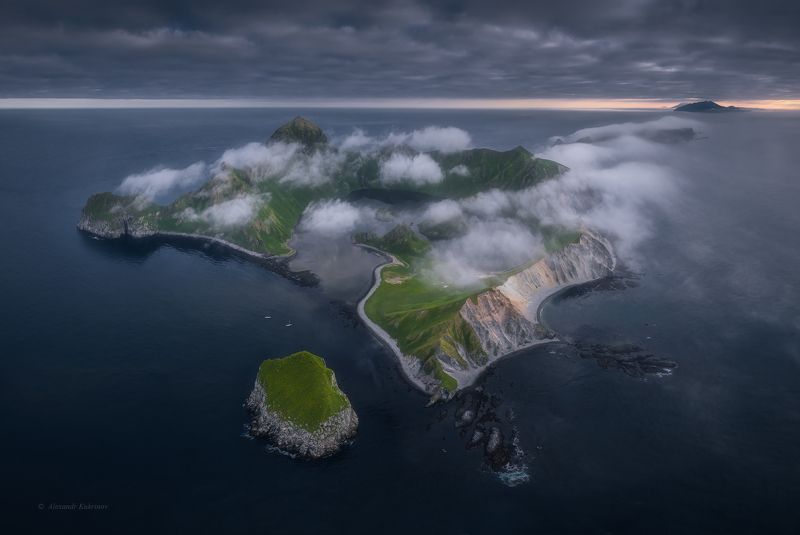 курилы,пейзаж,янкича,аэрофото Где-то ждут нас острова...photo preview