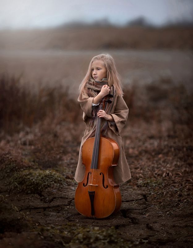 виолончель, девочка, осень ***photo preview
