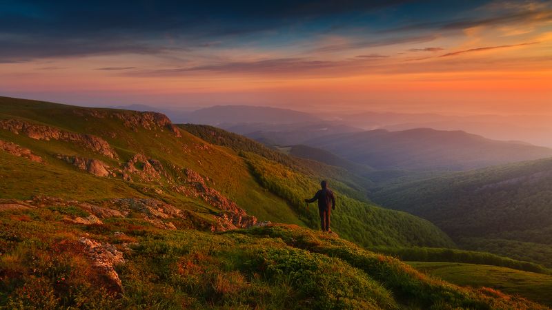 стара планина, българия, stara planina, bulgaria, balkan, musala, sunrise, dawn, горы, лето, season, travel, hiking, peak, summit, golden hour, tranquility, outdoor, adventure, mountains, When the Horizon Callsphoto preview