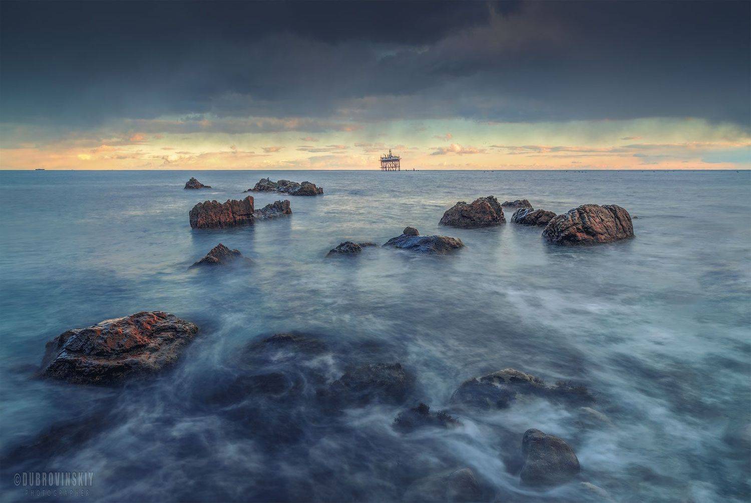 ***. Автор: Михаил Дубровинский крым, море, зима, камни., Михаил Дубровинский