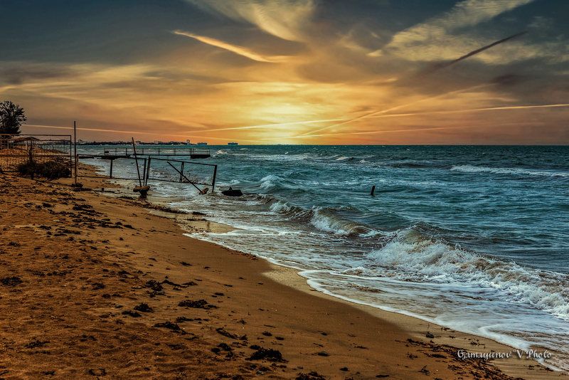 Вечер у самого Черного моряphoto preview