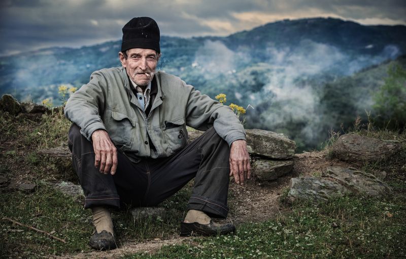 One cigarettephoto preview