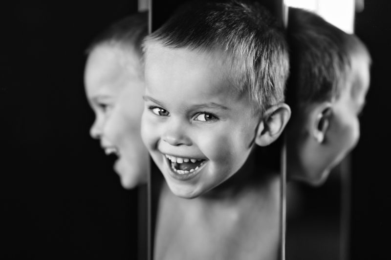 Three heads of happinessphoto preview