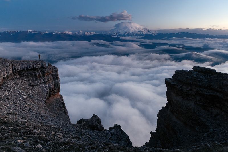 кавказ, приэльбрусье, эльбрус Вид на Эльбрус с плато Канжолphoto preview