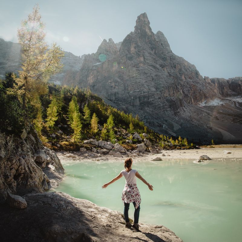 озеро; горы; лес; альпы; италия Пленительное окружениеphoto preview