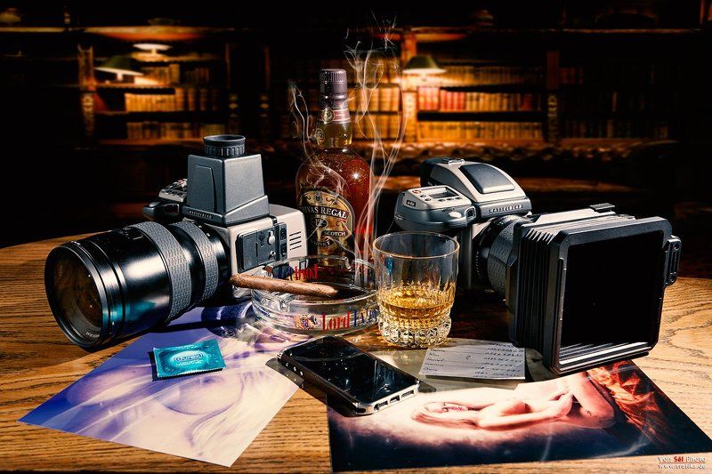 cameras, phone, bottle, glass, lenses, paper, photos, condom Durexphoto preview