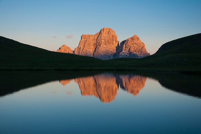 Триптих с горами по центруphoto preview