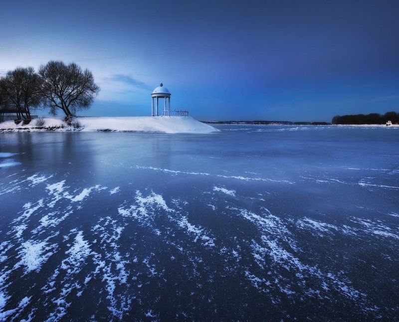минское, море, вечер, сумерки, лед, зима, мороз Перволедьеphoto preview