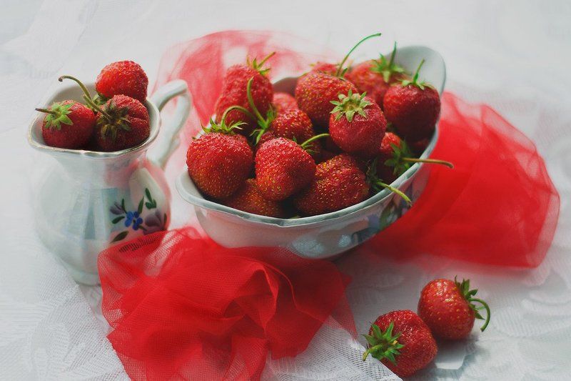 Клубника, Клубника со сливками, Красный, Натюрморт, Ягоды Клубника со сливкамиphoto preview