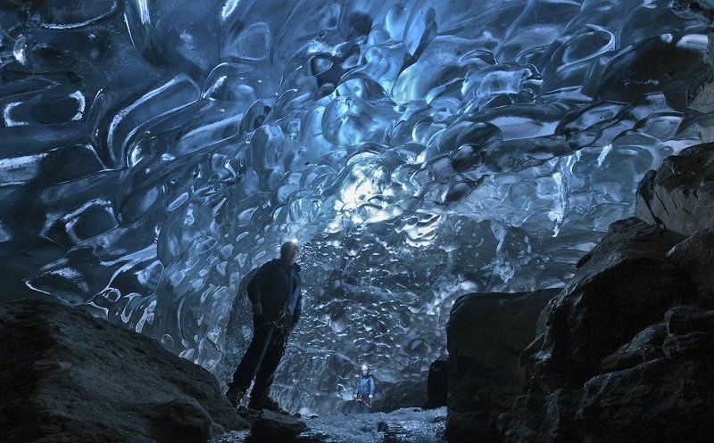 Ледниковые пещерыphoto preview