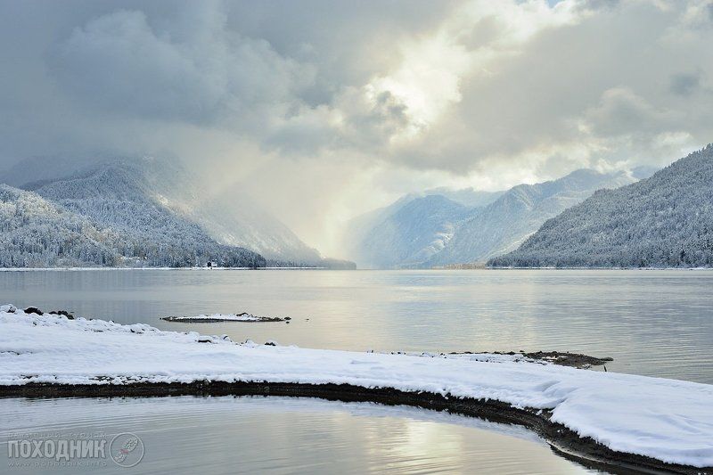 Утро на Телецком озере. Горный Алтайphoto preview