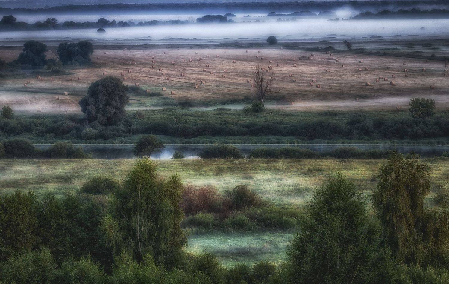 Лето.. Автор: Анатолий Салтыков утро,туман,реки,копны сена., Анатолий Салтыков