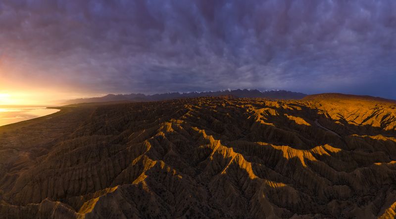 киргизия, закат Аксайphoto preview