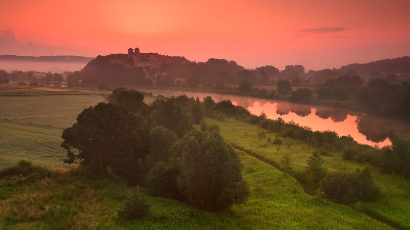 тынец, краков, монастырь, польша, туман, утро, лето, poland, tyniec, golden hour, summer, meadow, abby, sunrise, tranquility, solitary, outdoor, lesser poland, monastery, heritage, europe, mist, fog, quiet, calm, natural light, krakow, Тынецphoto preview