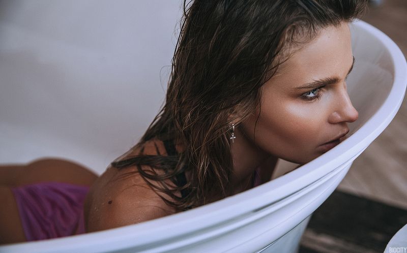 в глаза или нетphoto preview