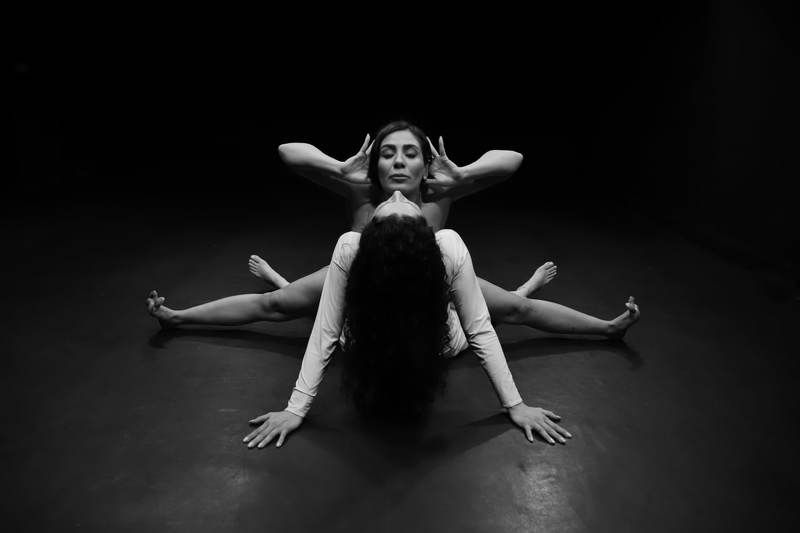 ‏Woman photo preview