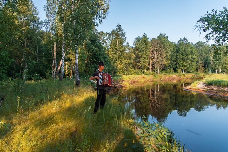 лесная река, музыканты, живая музыка, аккордеон, клавиши, мещёра, рязанская область, друзья По Мещёре с музыкой!photo preview