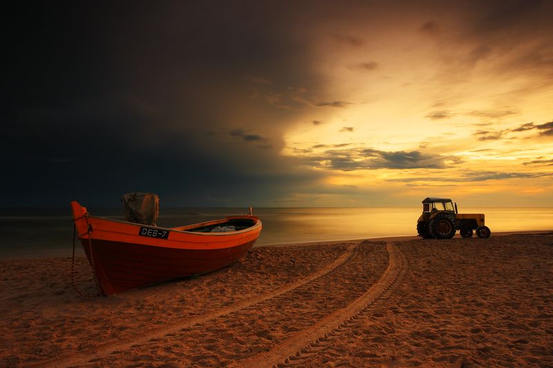 dawn, sunrise, morning, beach, sea, sky, storm, boat, tractor, sand, water, cloud Dawn on the beachphoto preview