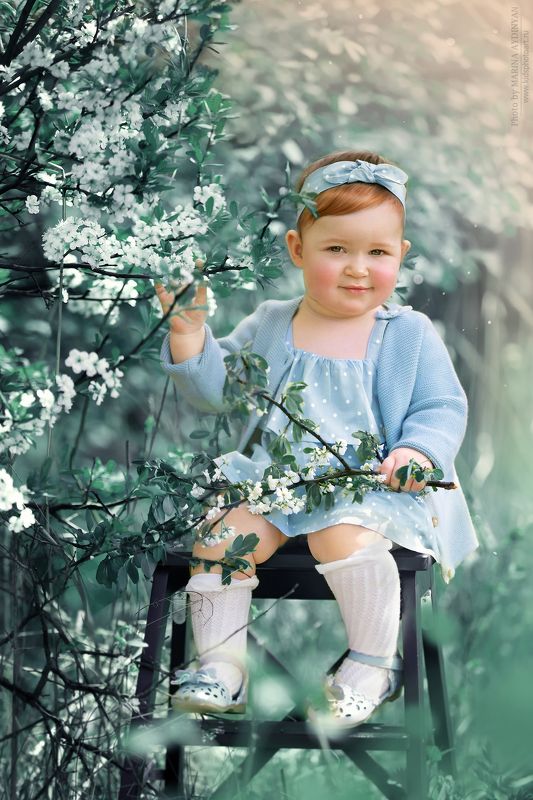 #дети, #ребенок, #детскийпортрет В яблоняхphoto preview