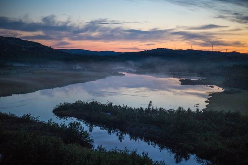 туман, закат, ночь, солнце, озеро, север В ночной туманкеphoto preview