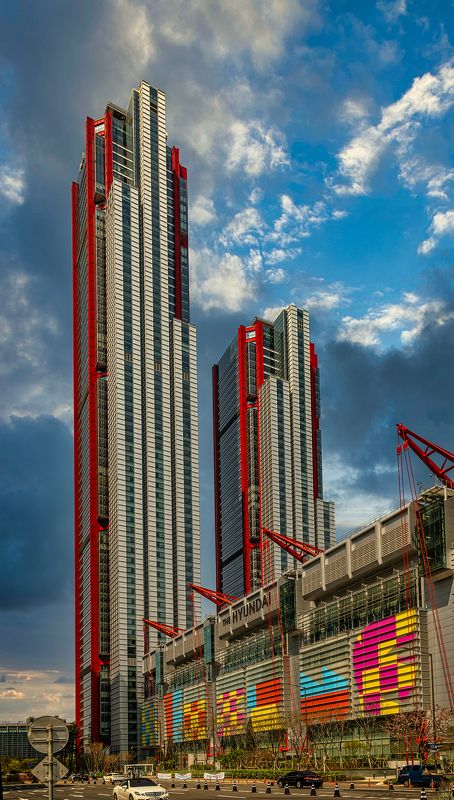 park one buildingphoto preview