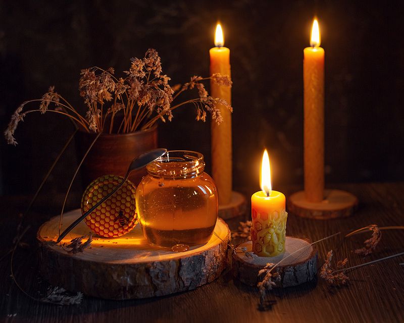 натюрморт свеча мёд фотонатюрморт Медовый спасphoto preview