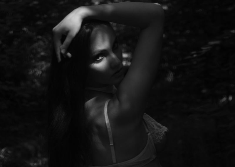 girl portrait bw Jeannephoto preview