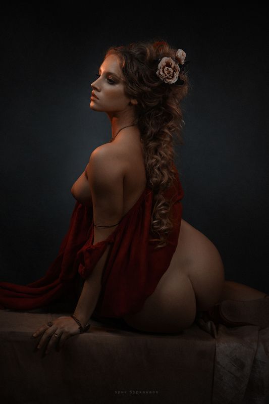 Багровый хитонphoto preview