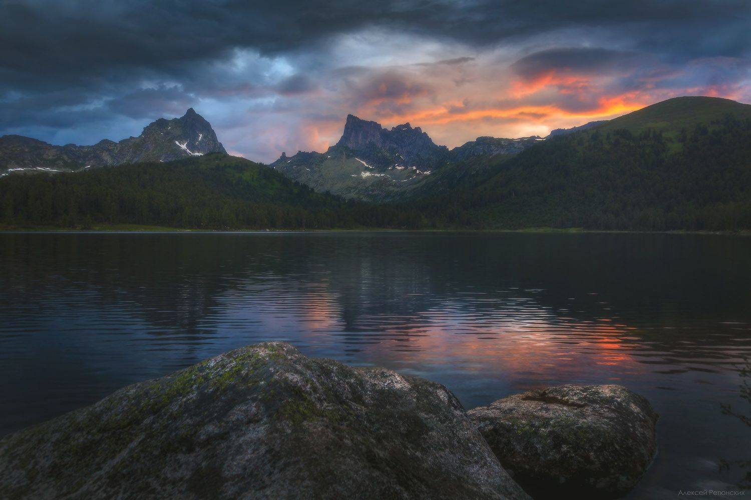 ергаки, озеро, светлое, горы, лето, рассвет,, Алексей Ретюнских