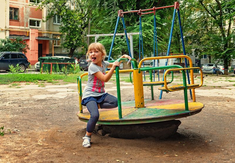 Девочка из нашего двораphoto preview