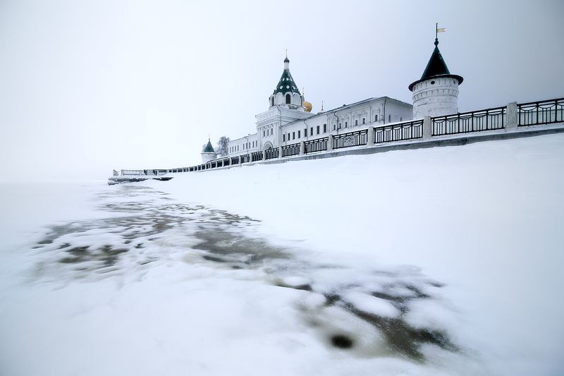 зима, снег, волга, кострома, река В беломphoto preview