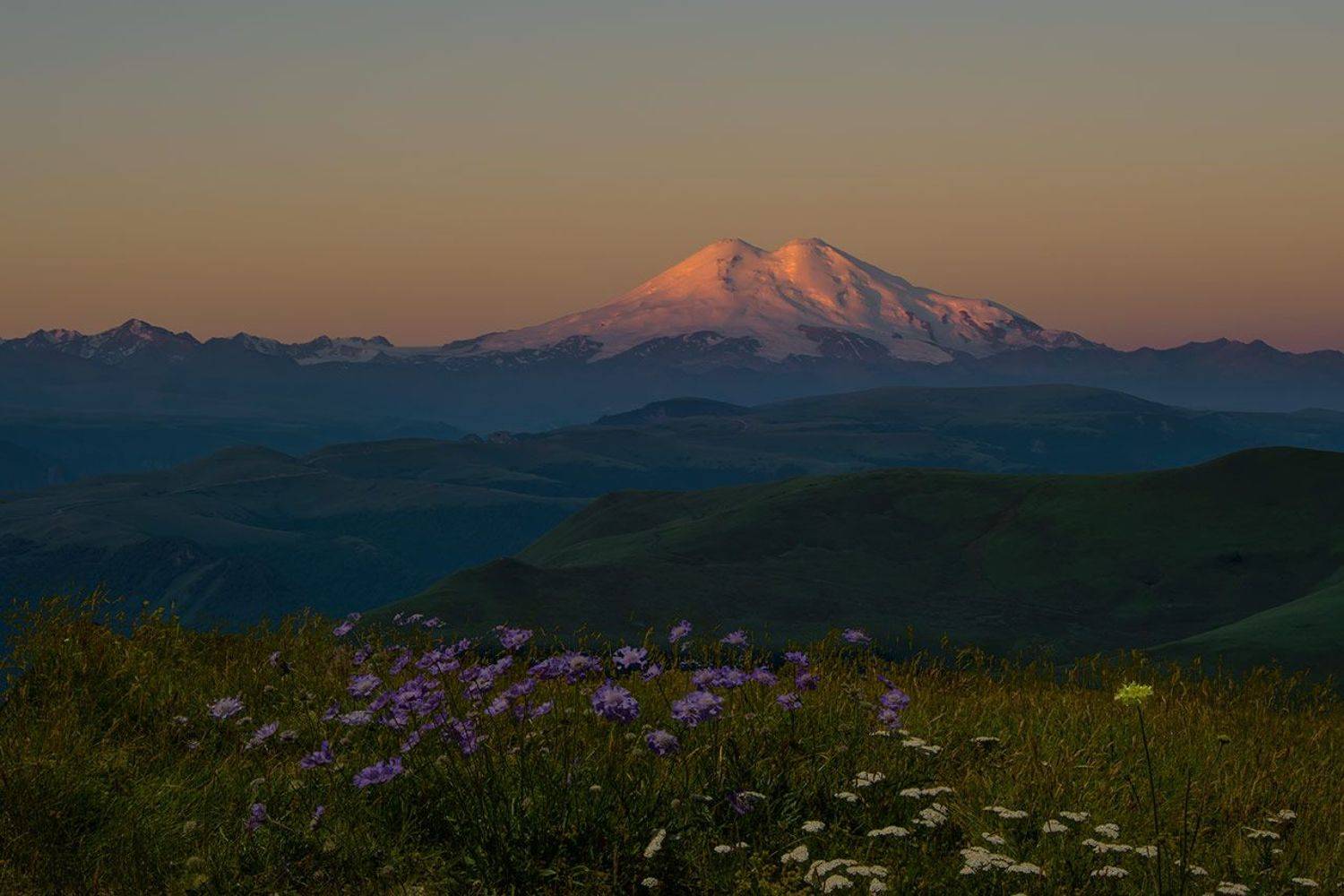 Утро в Аурсентхе. Автор: Хасан Журтов северное приэльбрусье, кабардино-балкария, Хасан Журтов