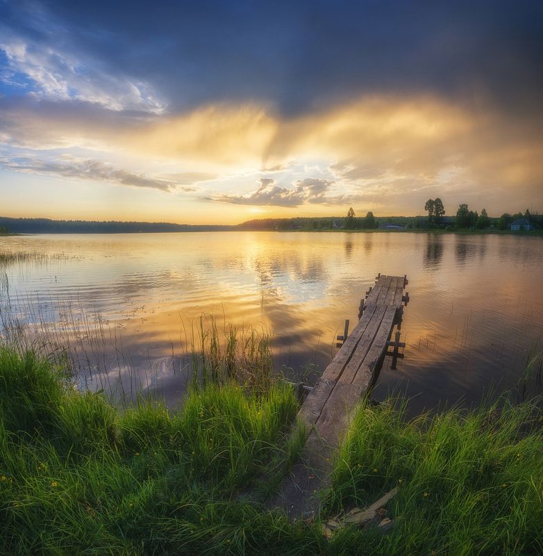 Перед утренней грозойphoto preview