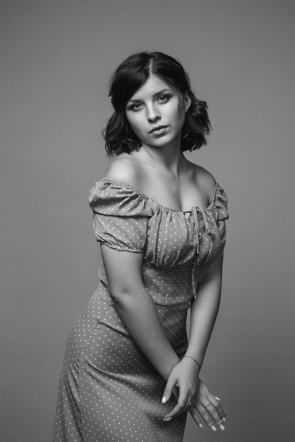 Саша. Автор: Владимир Васильев девушка, модель, портрет, фотосессия, макияж, гламур, girl, model, modeling, young, portrait, make-up, glamour, studio, чб, чёрно-белое фото, bw, black and white, творческий портрет, женский портрет, постановка, постановочная фотография, fashion, Владимир Васильев