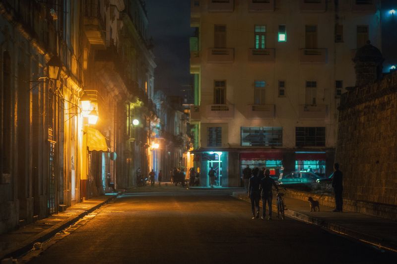 Вечерняя прогулка фото превью