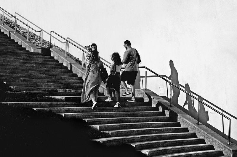 чб фото. лестница, стрит фото, люди Лестница фото превью