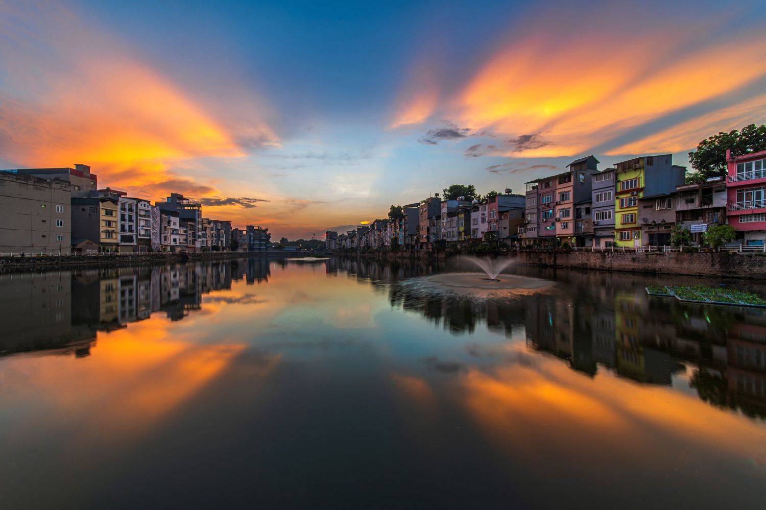 Sunset at Cau Tinh lake. Автор: Anh Tuấn Trần sunset, architecture, landscape, vietnam, hanoi, reflection, nikon, laowa, Anh Tuấn Trần