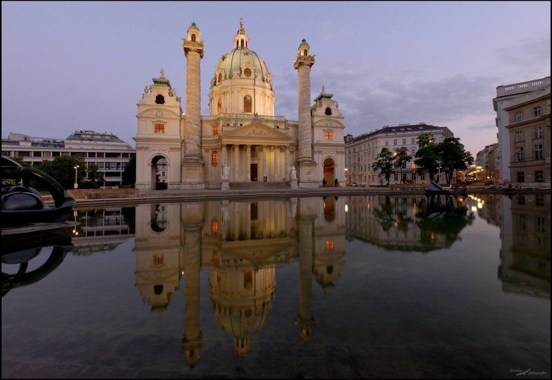 Вечерне-утренний Карлскирхеphoto preview