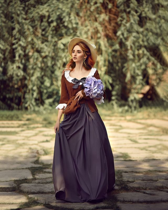 Девушка в шляпе Девушка в шляпеphoto preview